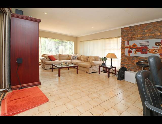 3 BEDROOM HOUSE FOR SALE IN BRUMA